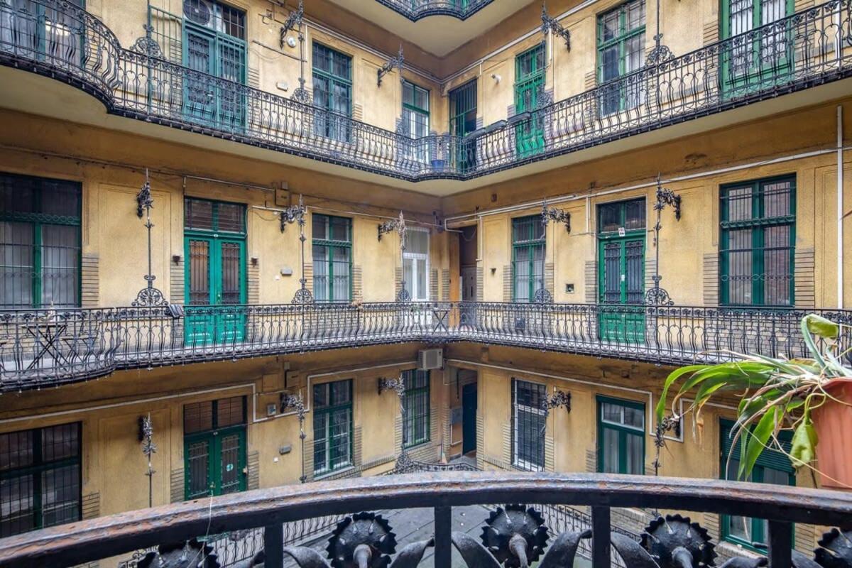 Very Large & New Apartamento Budapest